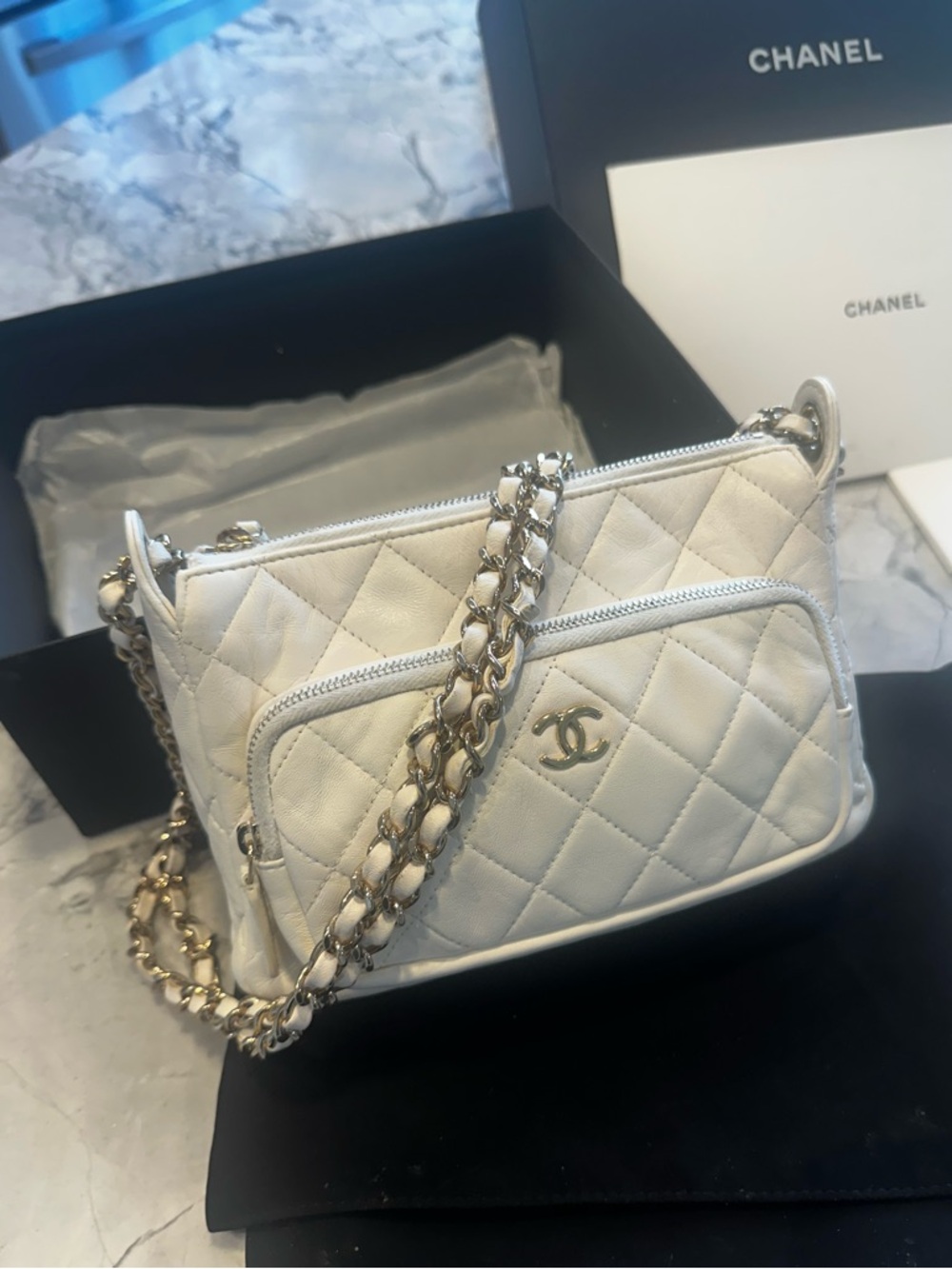 CHANEL White Quilted Crossbody Bag - Picture 14 of 15